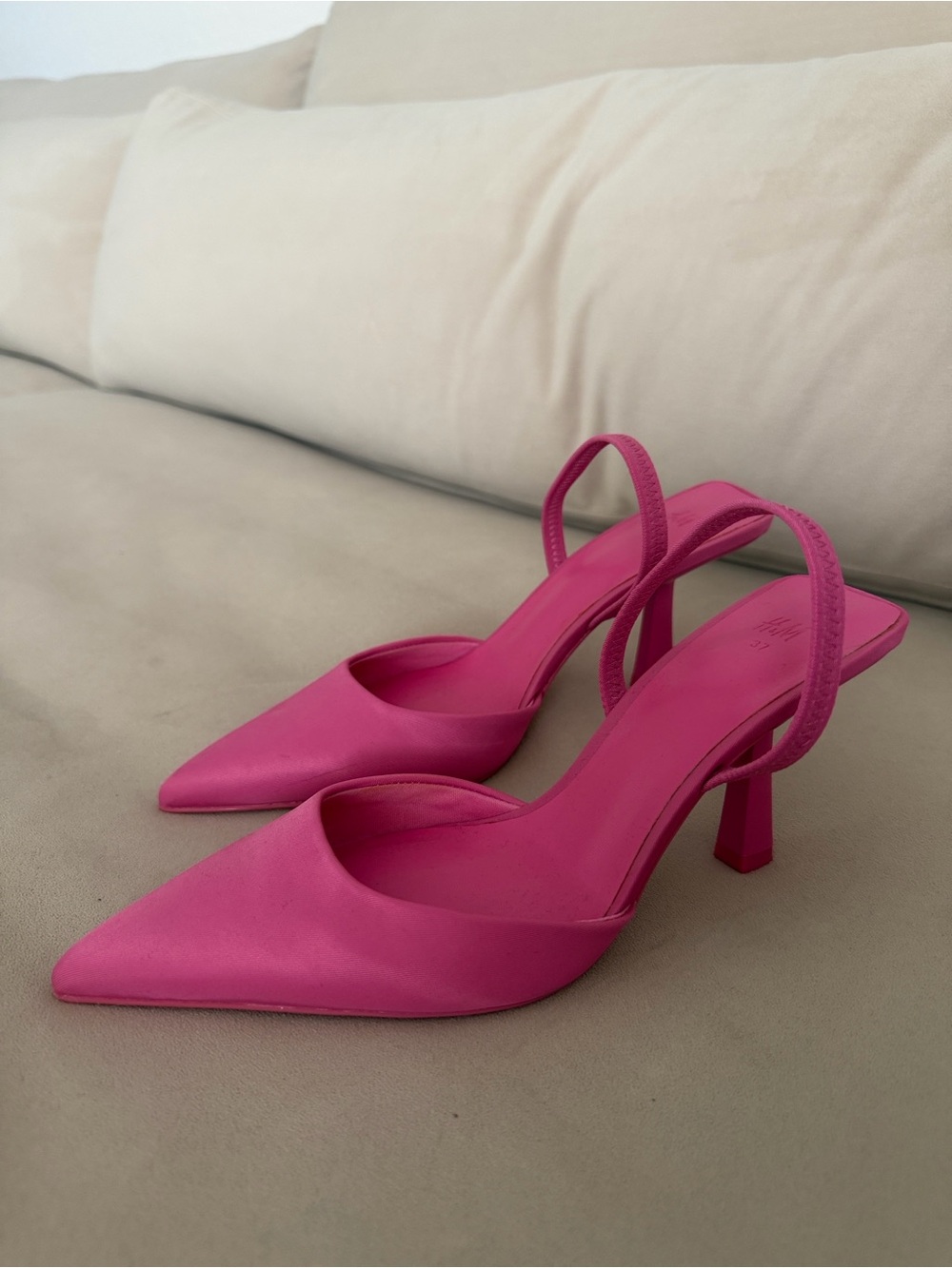 H&M Hot Pink Pointed Slingback Heels